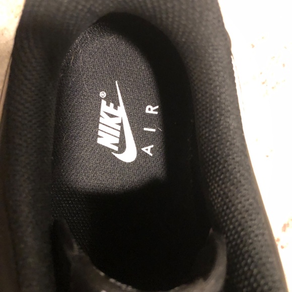 Nike Air Force 1 - Picture 2 of 5